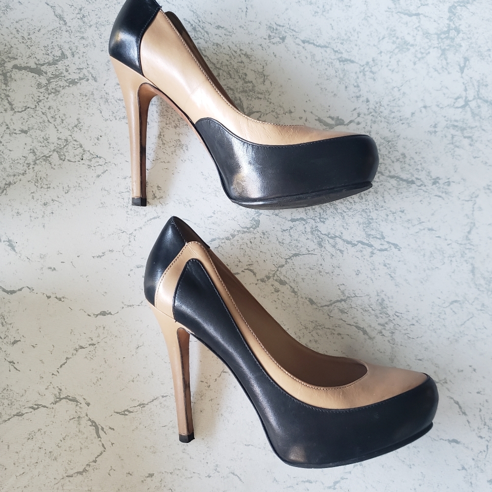Guess by Marciano Platform Leather Pumps - Picture 7 of 10